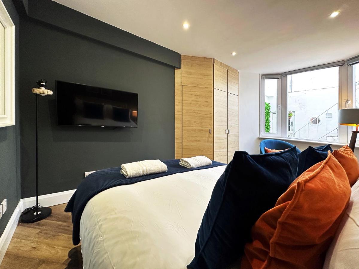Liam Place Near Hyde Park - 1 Double Bed, 1 Sofa Bed, Spacious Apartment, Private Entrance London Exteriör bild