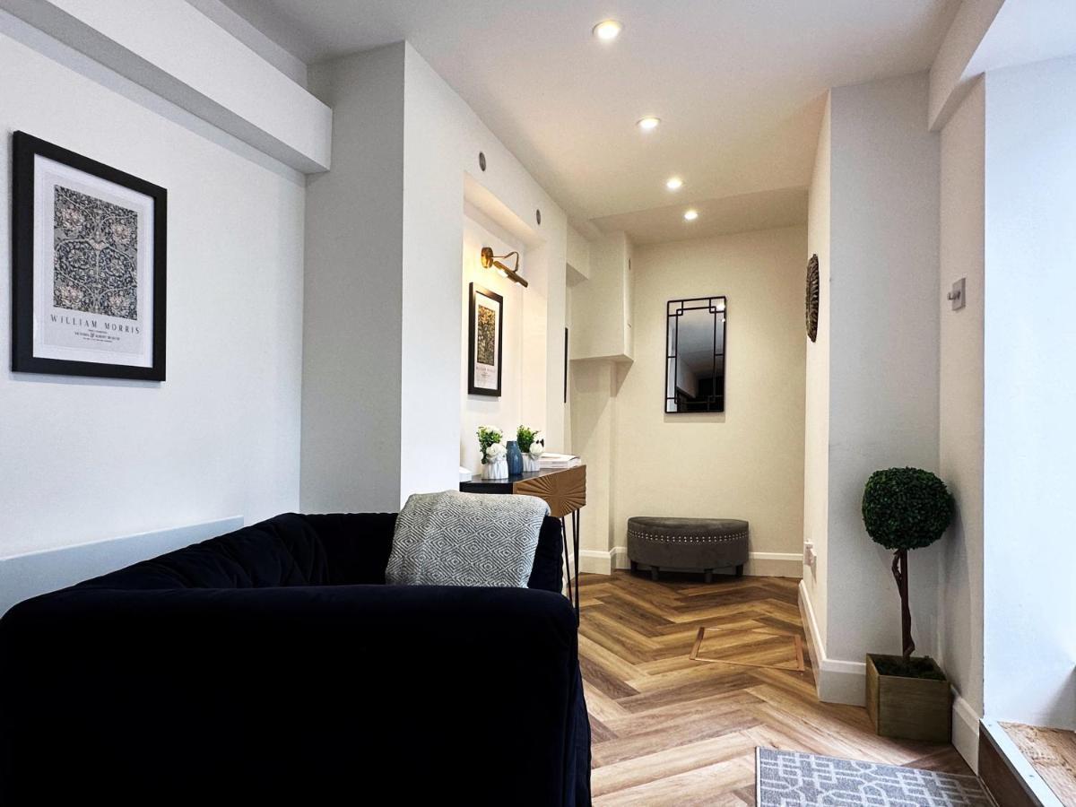 Liam Place Near Hyde Park - 1 Double Bed, 1 Sofa Bed, Spacious Apartment, Private Entrance London Exteriör bild
