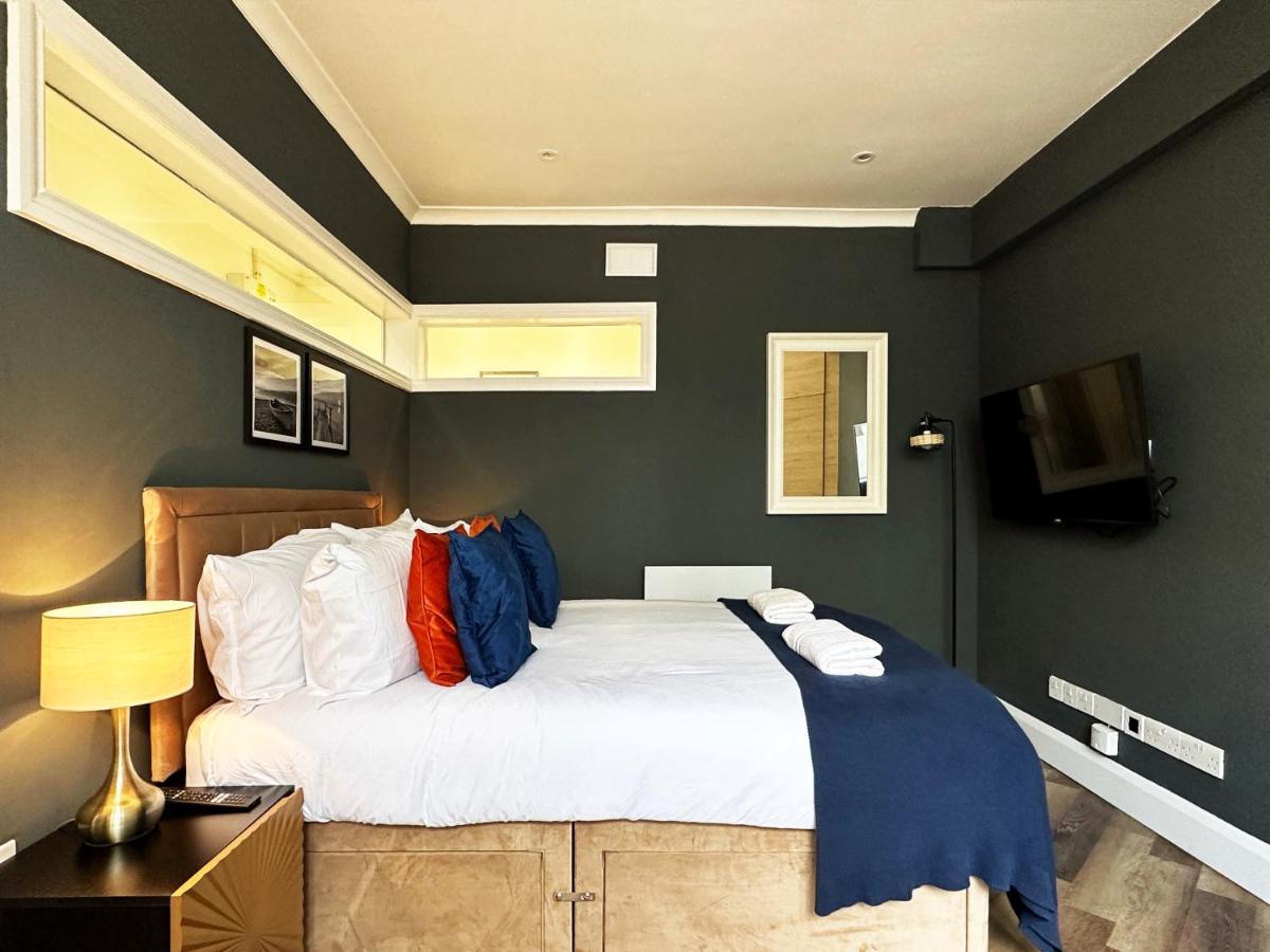 Liam Place Near Hyde Park - 1 Double Bed, 1 Sofa Bed, Spacious Apartment, Private Entrance London Exteriör bild