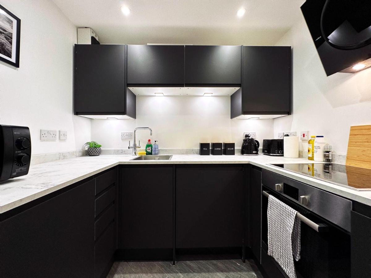 Liam Place Near Hyde Park - 1 Double Bed, 1 Sofa Bed, Spacious Apartment, Private Entrance London Exteriör bild