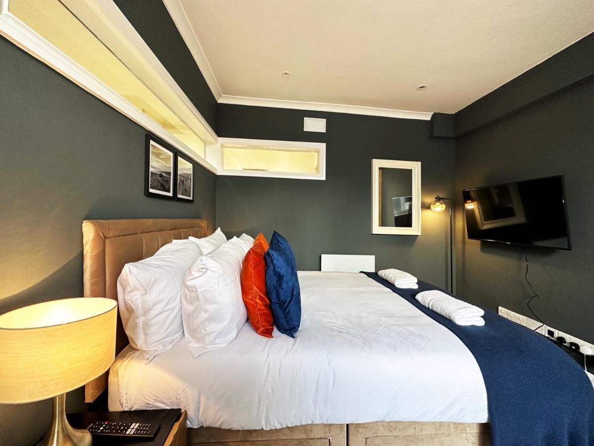 Liam Place Near Hyde Park - 1 Double Bed, 1 Sofa Bed, Spacious Apartment, Private Entrance London Exteriör bild