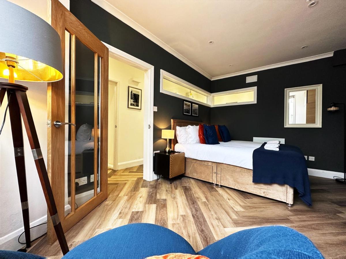Liam Place Near Hyde Park - 1 Double Bed, 1 Sofa Bed, Spacious Apartment, Private Entrance London Exteriör bild